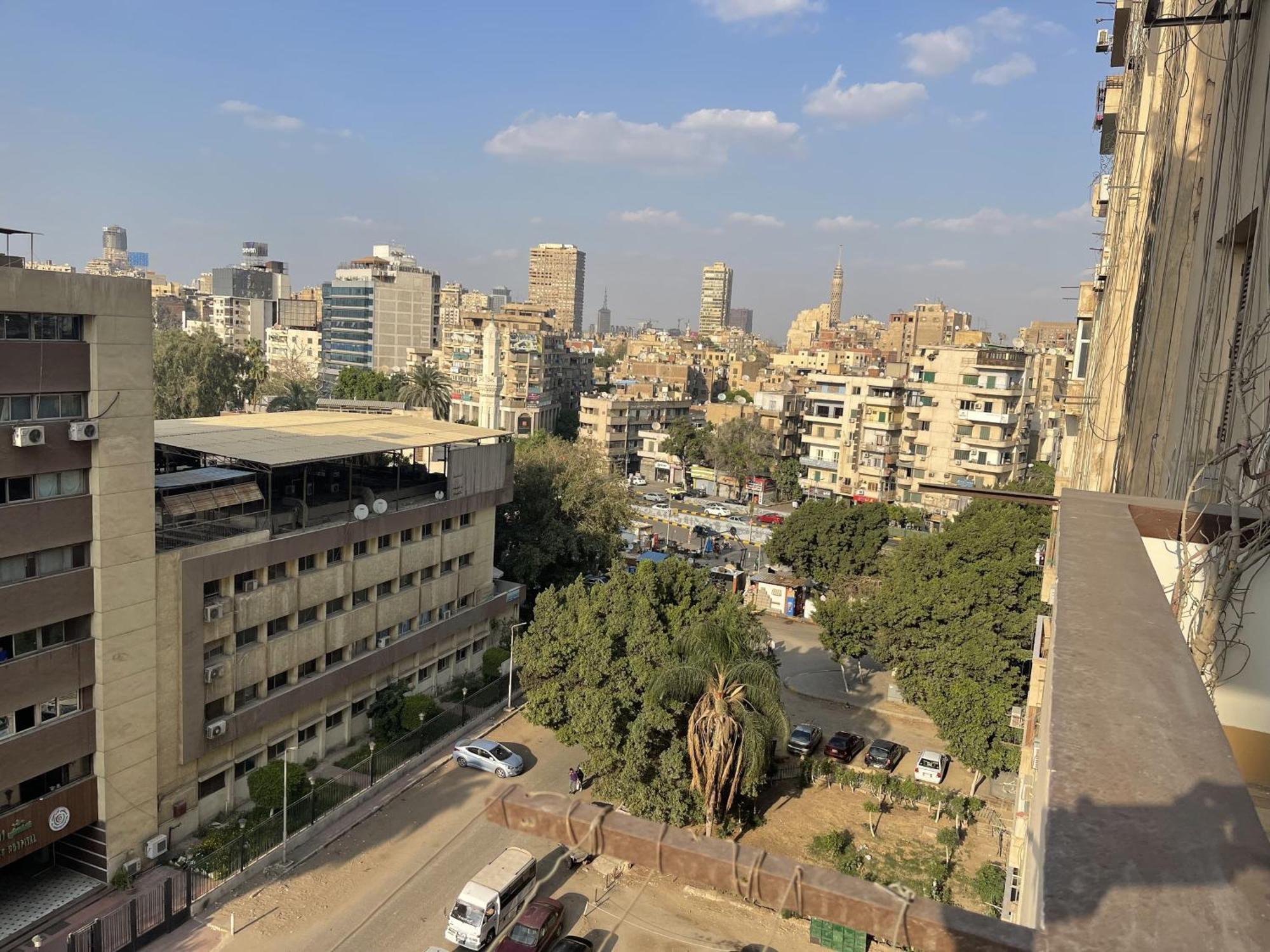 Wonderful Apartment Place In Dokki Cairo Exterior photo